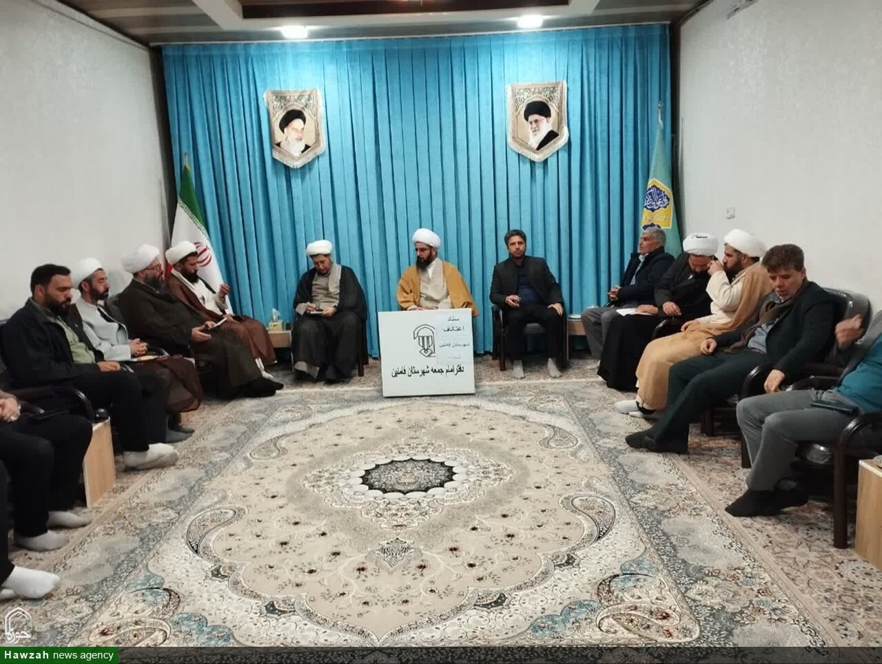 برگزاری اعتکاف عمومی و دانش‌آموزی در شهرستان فامنین+تصاویر