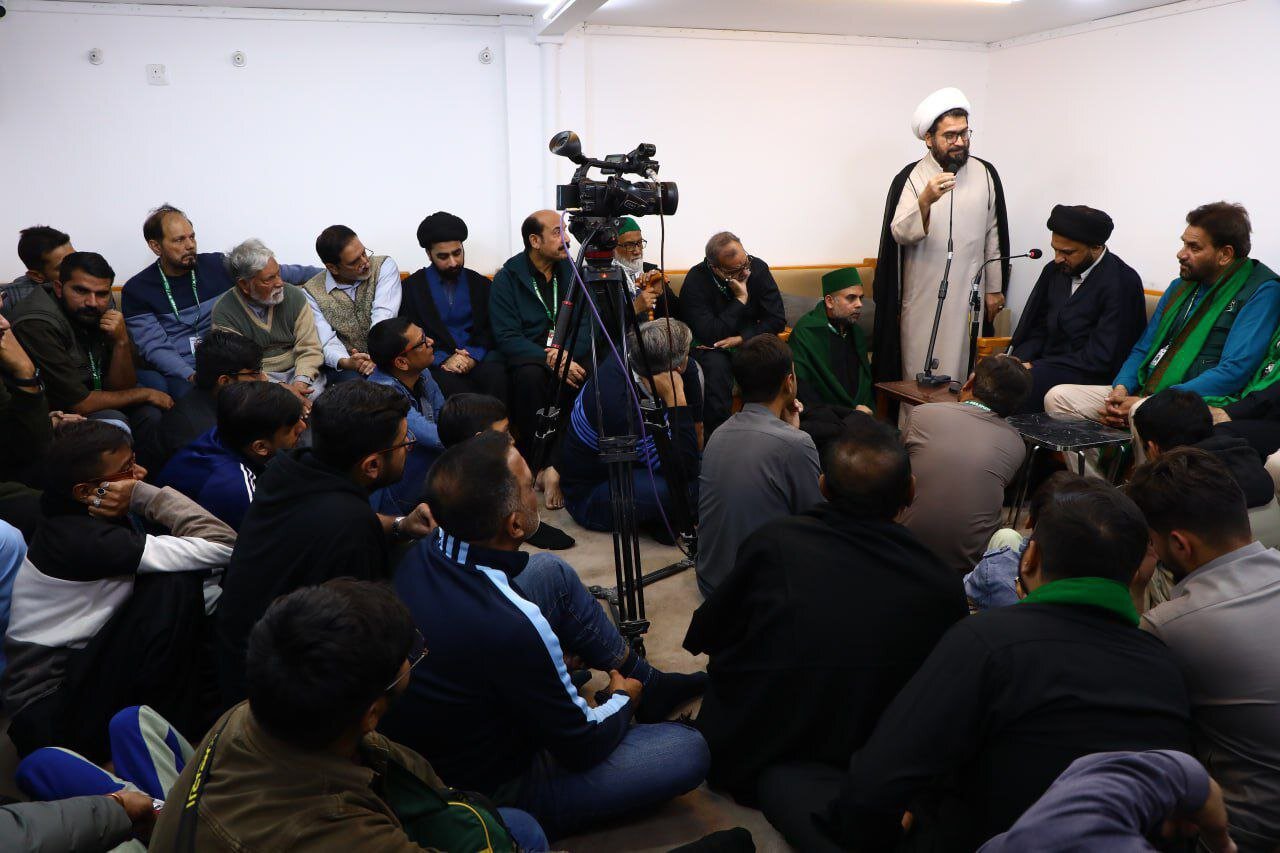 زیارت اماکن مقدسه باید به تحول اخلاقی و عملی در زندگی انسان بینجامد