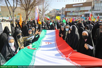 انقلاب اسلامی چه فرصت‌هایی در اختیار زنان قرارد داد؟ / مأموریت‌های بانوان انقلابی