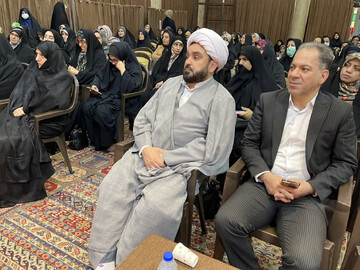 برگزاری رویداد «ریحانه‌شو» با محوریت فرزندپروری و آموزش مادران در یزد+تصاویر
