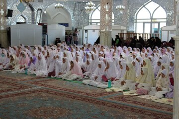 تصاویر/ برگزاری جشن تکلیف بیش از ۳۰۰‌دانش‌آموز دختر پایه سوم ابتدایی شهرستان نائین