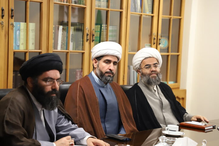 تصاویر/ جلسه شورای عالی حوزه های علمیه استان کردستان