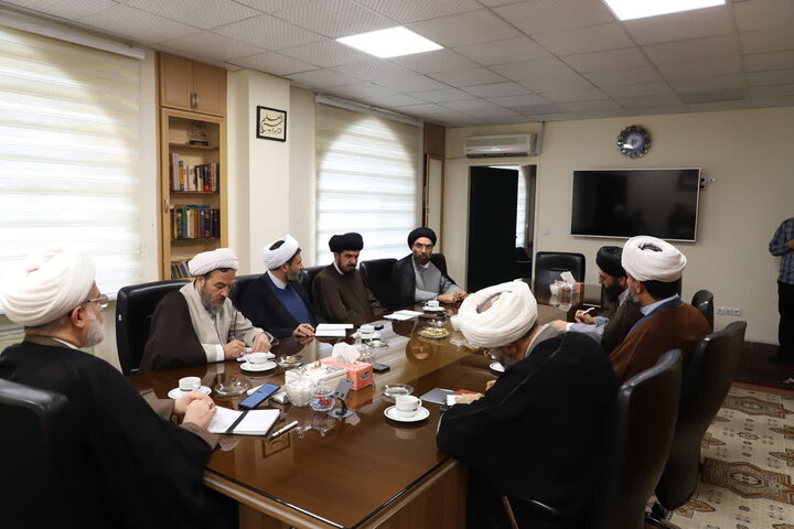 تصاویر/ جلسه شورای عالی حوزه های علمیه استان کردستان