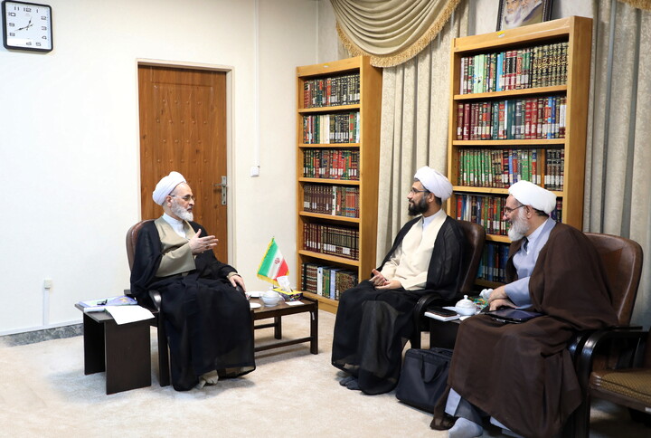 تصاویر/ دیدار مدیر حوزه علمیه استان گلستان با آیت الله اعرافی