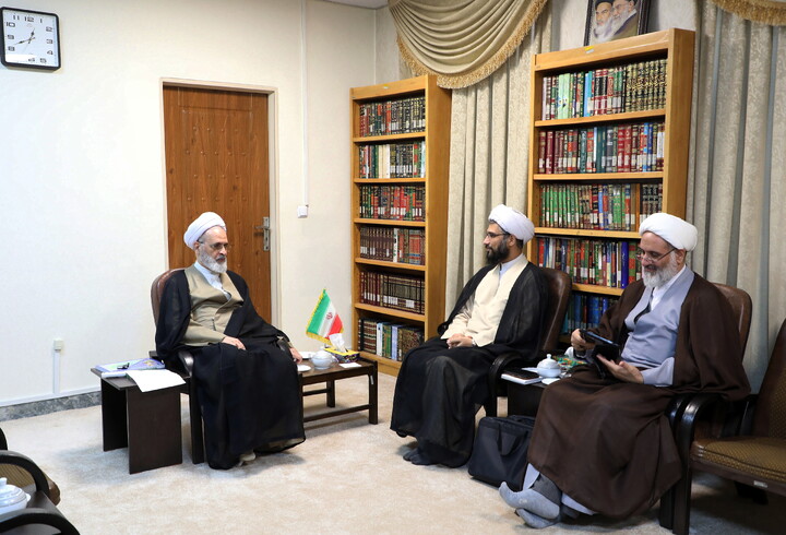 تصاویر/ دیدار مدیر حوزه علمیه استان گلستان با آیت الله اعرافی