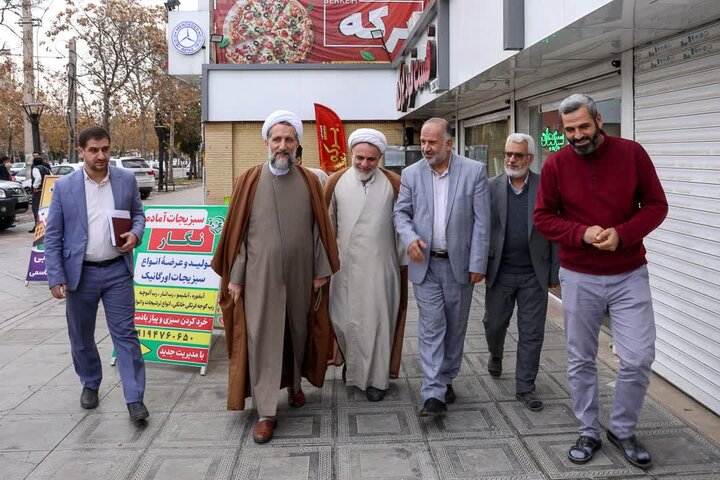 تصاویر /   حضور نماینده ولی فقیه در استان قزوین در جمع کارکنان و فعالان ستاد امر به معروف و نهی از منکر قزوین