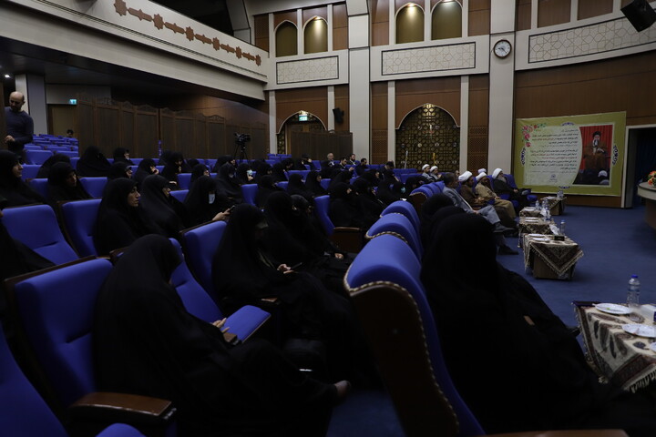 اجلاس سراسری معاونین پژوهش حوزه های علمیهٔ خواهران