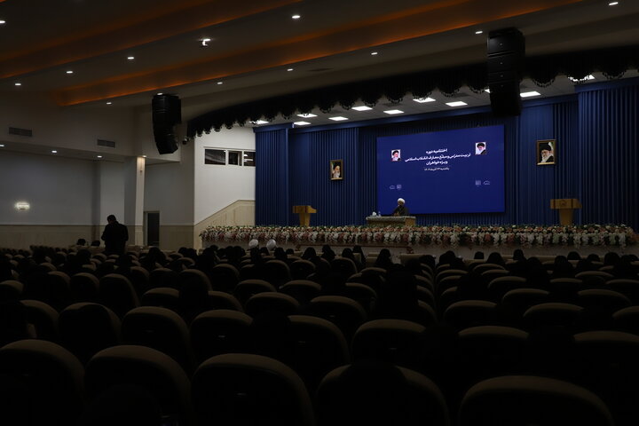 جلسهٔ اختتامیهٔ تربیت مدرّس و مبلّغ معارف انقلاب اسلامی