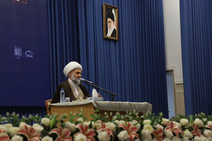 جلسهٔ اختتامیهٔ تربیت مدرّس و مبلّغ معارف انقلاب اسلامی