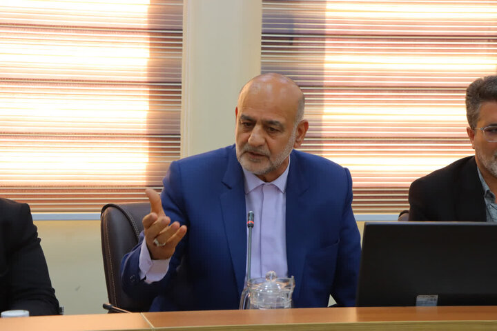 تصاویر/ تجلیل از مادران و همسران شهدای جنگ تحمیلی 12روزه کاشان