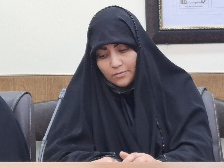 تصاویر/ تجلیل از مادران و همسران شهدای جنگ تحمیلی 12روزه کاشان