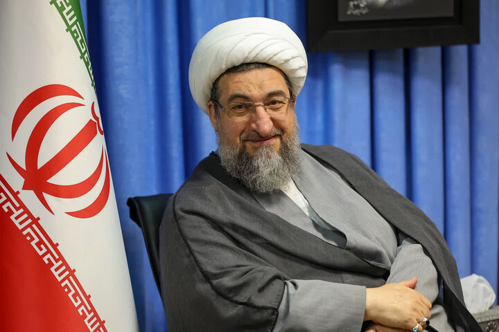 تصاویر | دیدار اعضای کانون وکلای دادگستری استان با نماینده ولی فقیه در آذربایجان شرقی