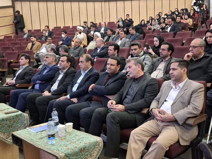 تصاویر/اختتامیه جشنواره هفته پژوهش و فناوری درکاشان