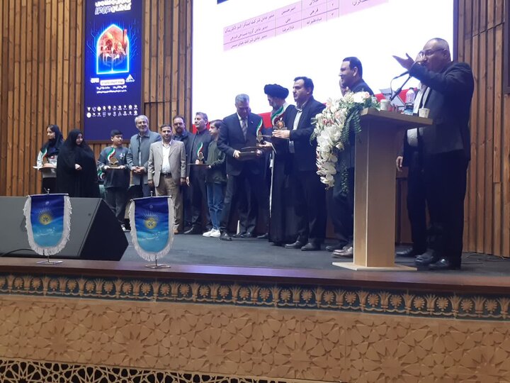 تصاویر/اختتامیه جشنواره هفته پژوهش و فناوری درکاشان