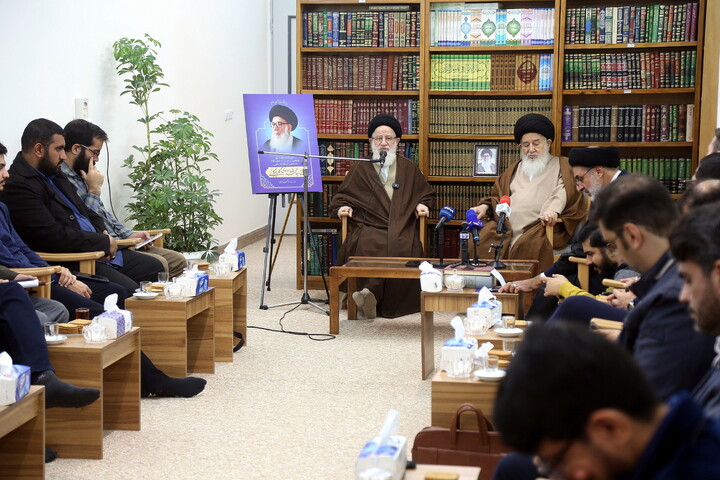 تصاویر/ نشست خبری بزرگداشت مرحوم آیت‌الله‌العظمی گلپایگانی(ره)