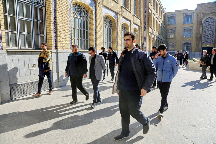 تصاویر/ بازدید خبرنگاران از کتابخانه آیت‌الله‌العظمی گلپایگانی(ره)