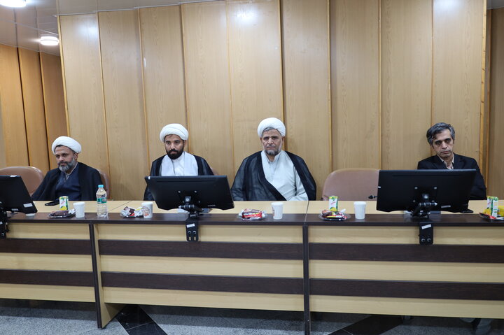 نشست گرامی داشت وحدت حوزه و دانشگاه در چابهار برگزار گردید