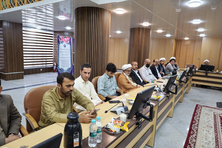 نشست گرامی داشت وحدت حوزه و دانشگاه در چابهار برگزار گردید