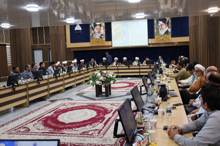 نشست گرامی داشت وحدت حوزه و دانشگاه در چابهار برگزار گردید