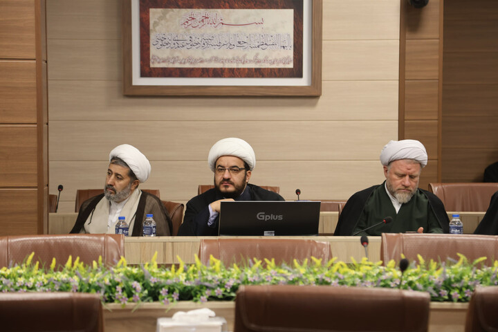 تصاویر / گردهمایی روحانیون شاغل در ادارات و نهادهای استان همدان