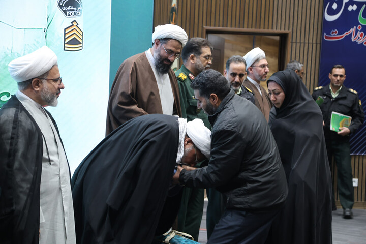 تصاویر / / برگزاری اولین همایش استانی نهج البلاغه ستاد فرماندهی انتظامی استان همدان