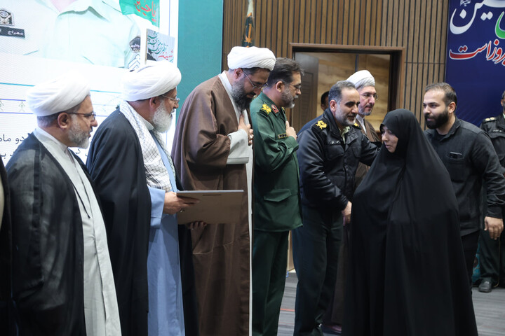 تصاویر / / برگزاری اولین همایش استانی نهج البلاغه ستاد فرماندهی انتظامی استان همدان