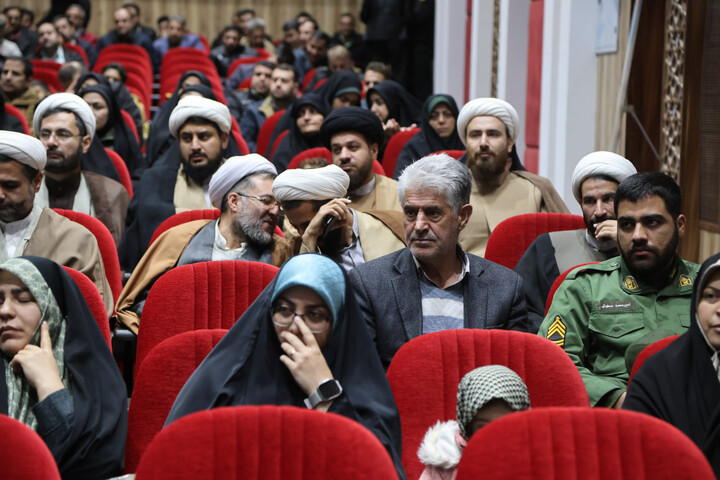 تصاویر / / برگزاری اولین همایش استانی نهج البلاغه ستاد فرماندهی انتظامی استان همدان