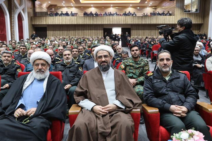 تصاویر / / برگزاری اولین همایش استانی نهج البلاغه ستاد فرماندهی انتظامی استان همدان