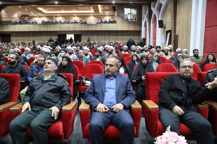 تصاویر / / برگزاری اولین همایش استانی نهج البلاغه ستاد فرماندهی انتظامی استان همدان