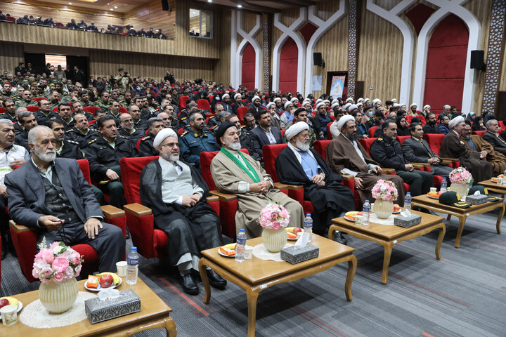 تصاویر / / برگزاری اولین همایش استانی نهج البلاغه ستاد فرماندهی انتظامی استان همدان