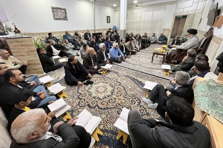 تصاویر/ برگزاری سلسله‌ جلسات خانگی نهج البلاغه شهرستان بافق