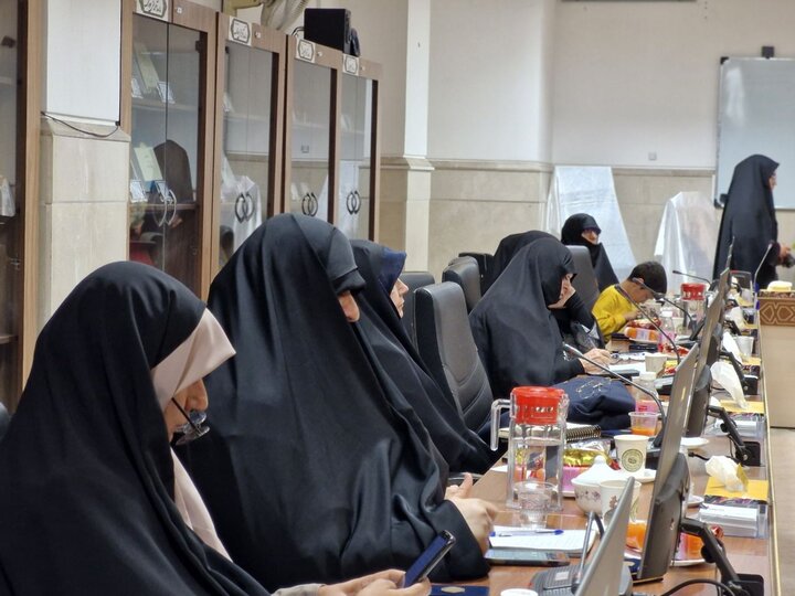 تصاویر/ نشست ستاد راهبری زن و خانواده