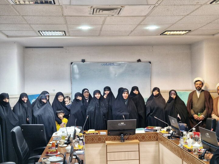 تصاویر/ نشست ستاد راهبری زن و خانواده