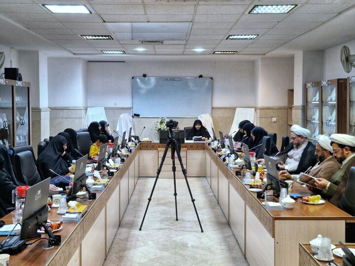 تصاویر/ نشست ستاد راهبری زن و خانواده