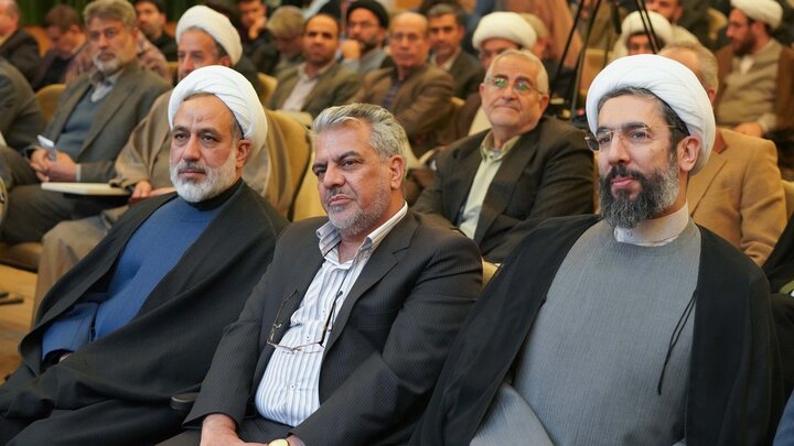 تصاویر/ آیین تکریم ومعارفه مسئول نهاد رهبری در دانشگاه‌های استان البرز