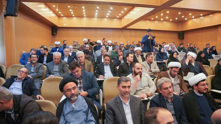 تصاویر/ آیین تکریم ومعارفه مسئول نهاد رهبری در دانشگاه‌های استان البرز