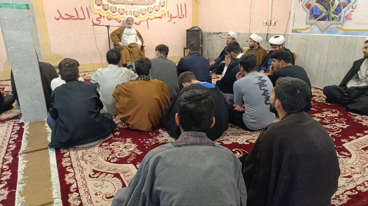 تصاویر / حضور مشاور مدیر حوزه‌های علمیه کشور در جمع طلاب مدسه علمیه اسدآباد