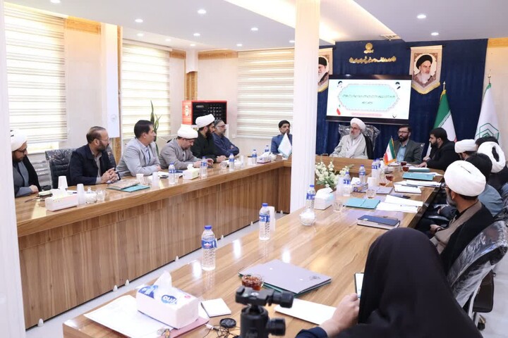 تصاویر / برگزاری نشست فصلی دبیر و معاونین ستاد امر به معروف و نهی از منکر استان