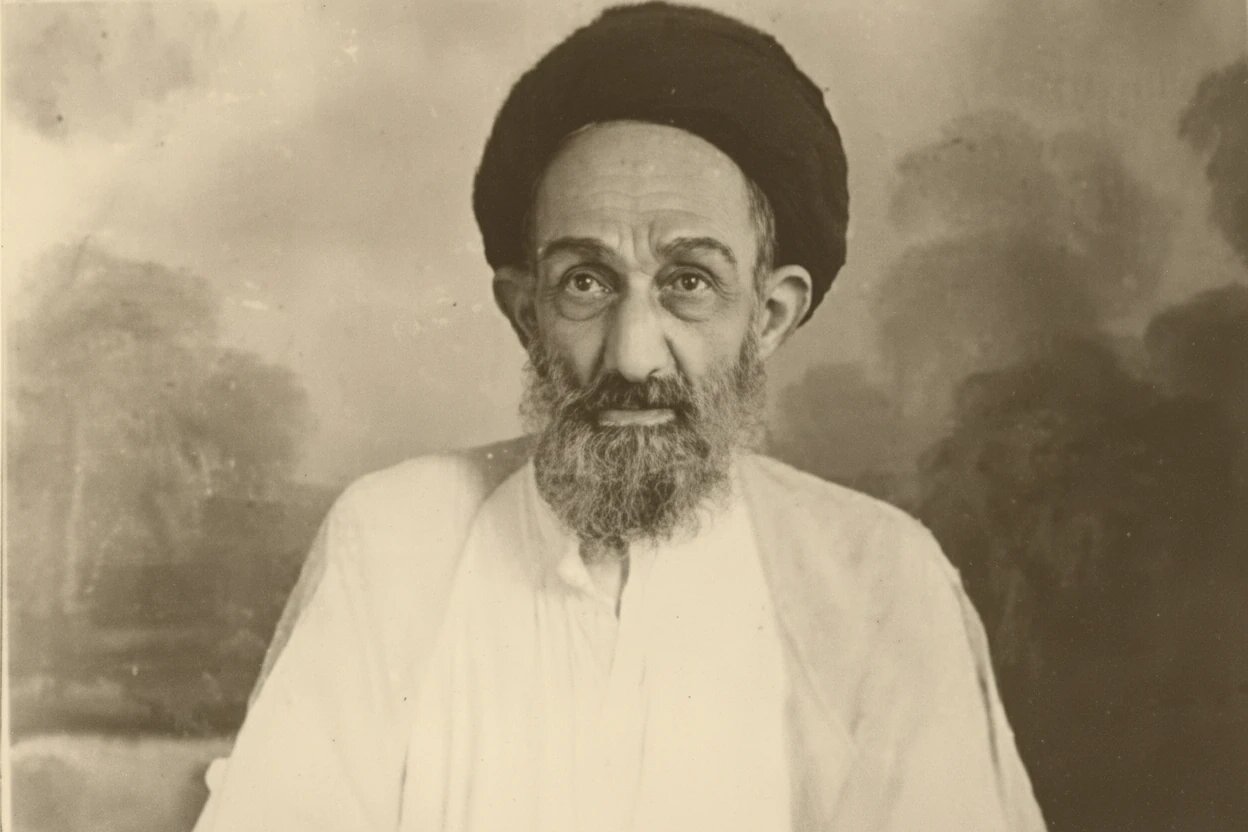 از نجف تا بوشهر؛ زندگی عالمی که دل مردم را خانه خود کرد