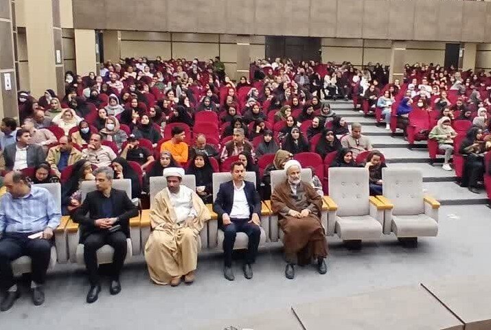 همایش خانواده موفق و دورهمی مجردها در برازجان برگزار شد