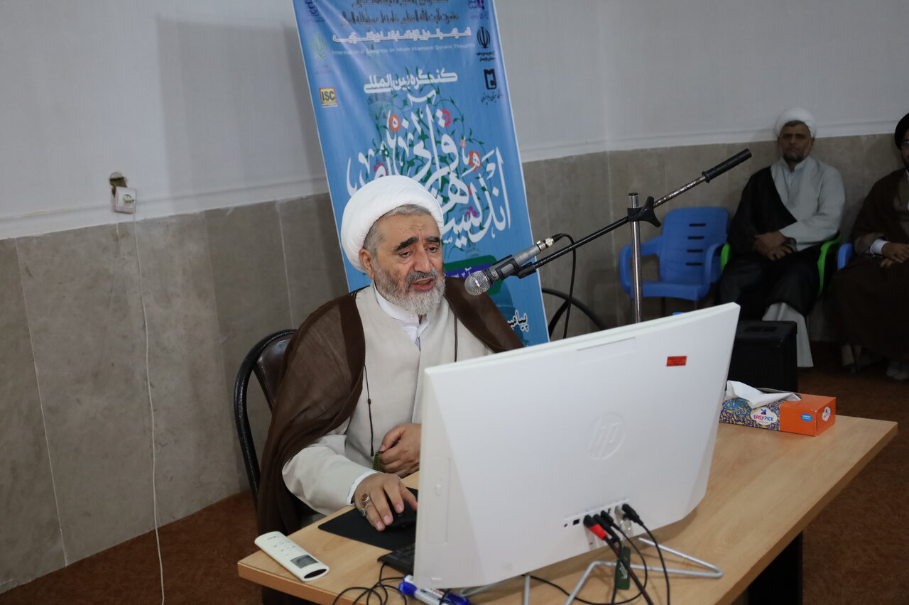 دعوت طلاب برای شرکت در کنگره بین‌المللی اندیشه‌های قرآنی رهبر انقلاب 