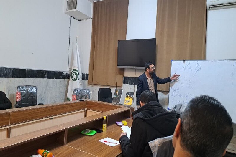 محفل هماندیشی «حکایت حکمت» در کرمانشاه برگزار شد+عکس