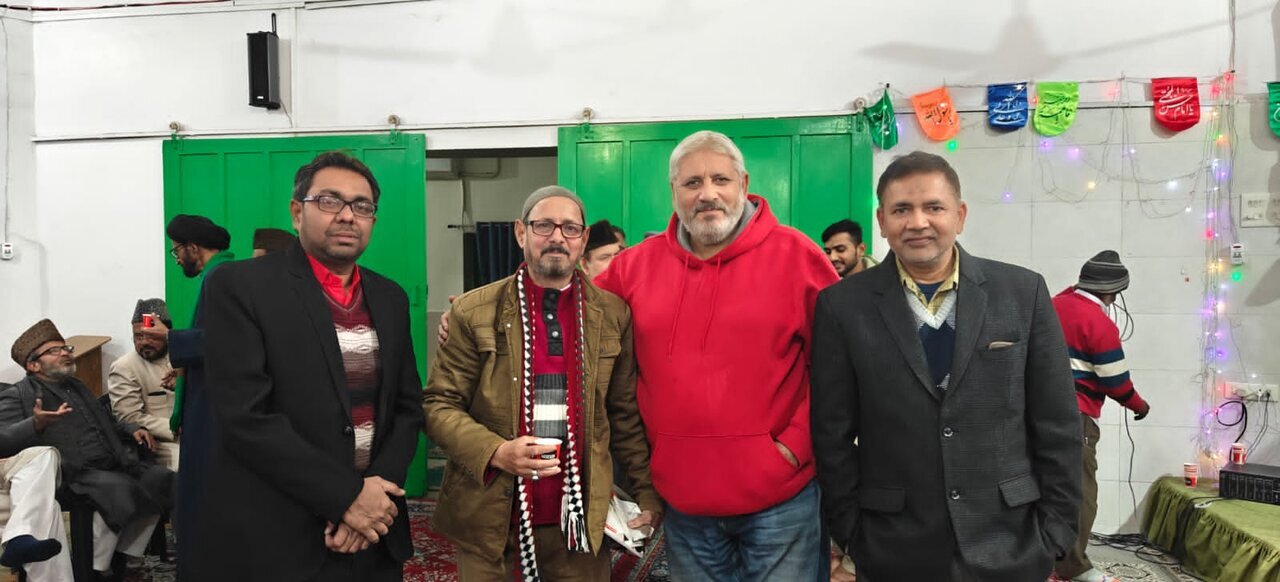 हज़रत फातेमा स.अ.के करदार पर अमल; हक़ीकी मोवद्दत की अलामत हैं।मौलाना शबाब हैदर