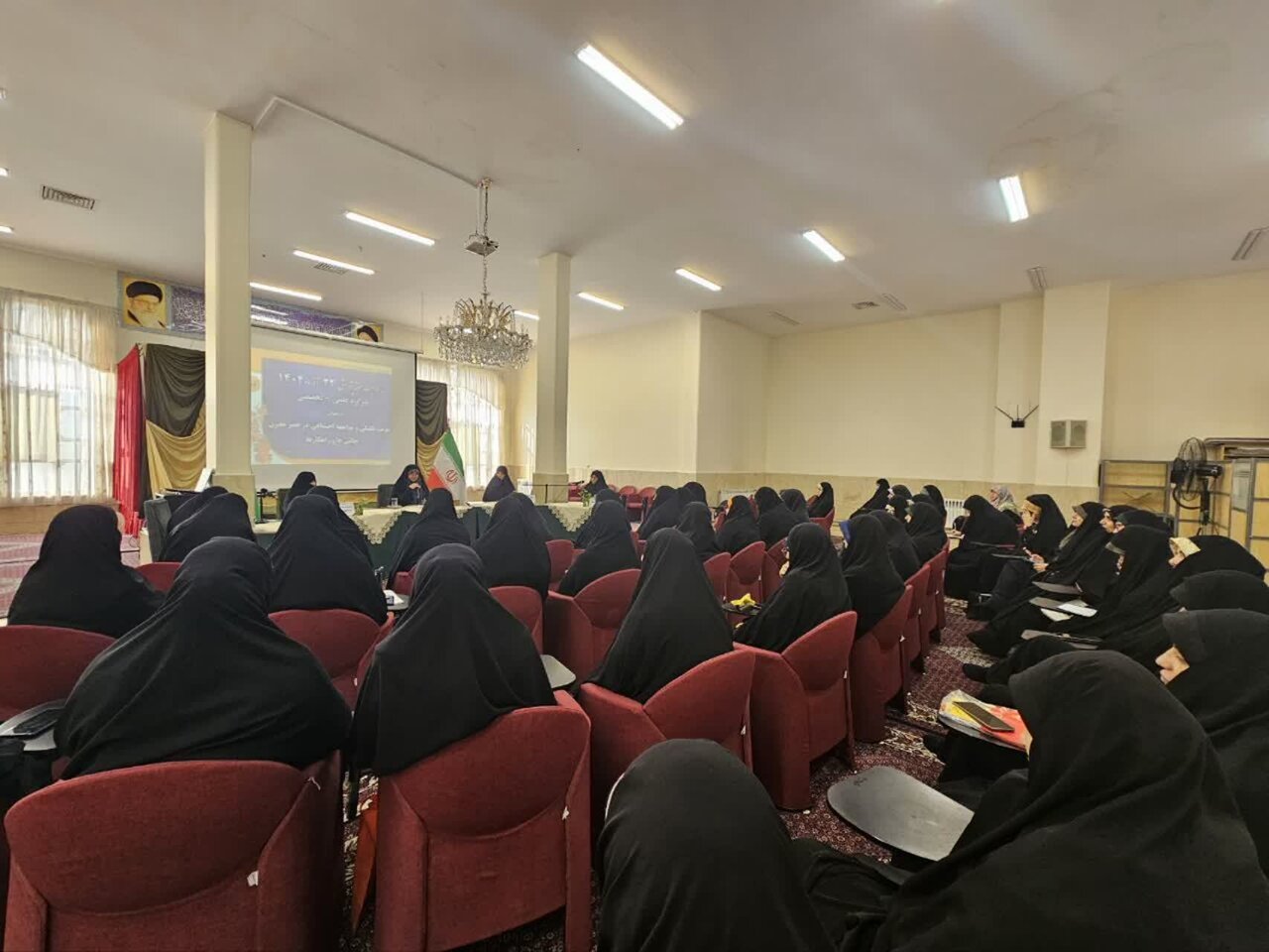 «هویت طلبگی و مواجهه اجتماعی در عصر مدرن» بررسی شد