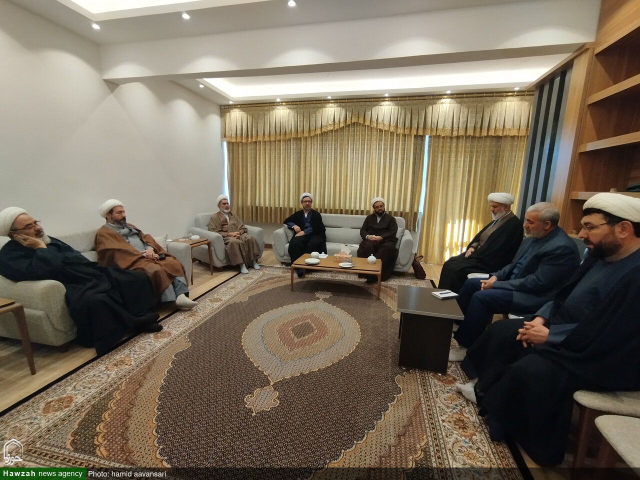 جلسه هم اندیشی و برنامه ریزی مراسم بزرگداشت علامه مصباح (ره) در تبریز برگزار شد