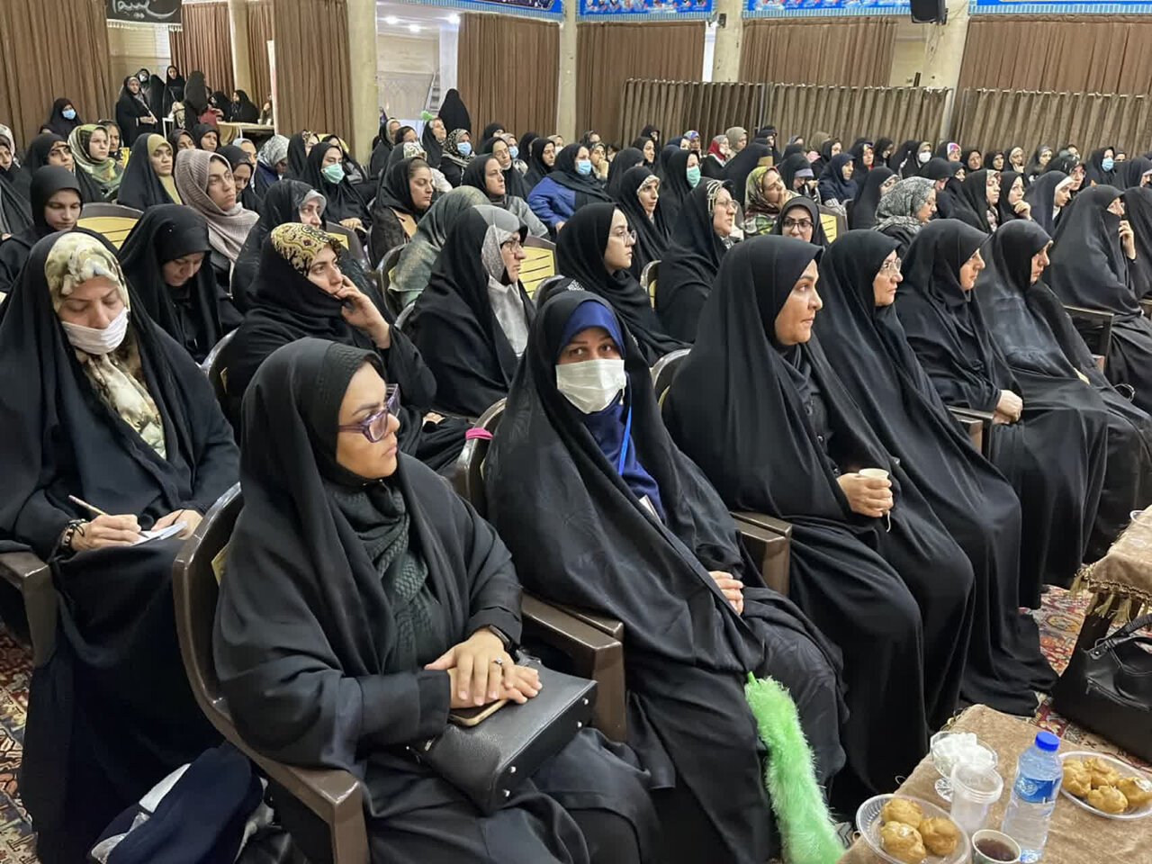 برگزاری رویداد «ریحانه‌شو» با محوریت فرزندپروری و آموزش مادران در یزد+تصاویر