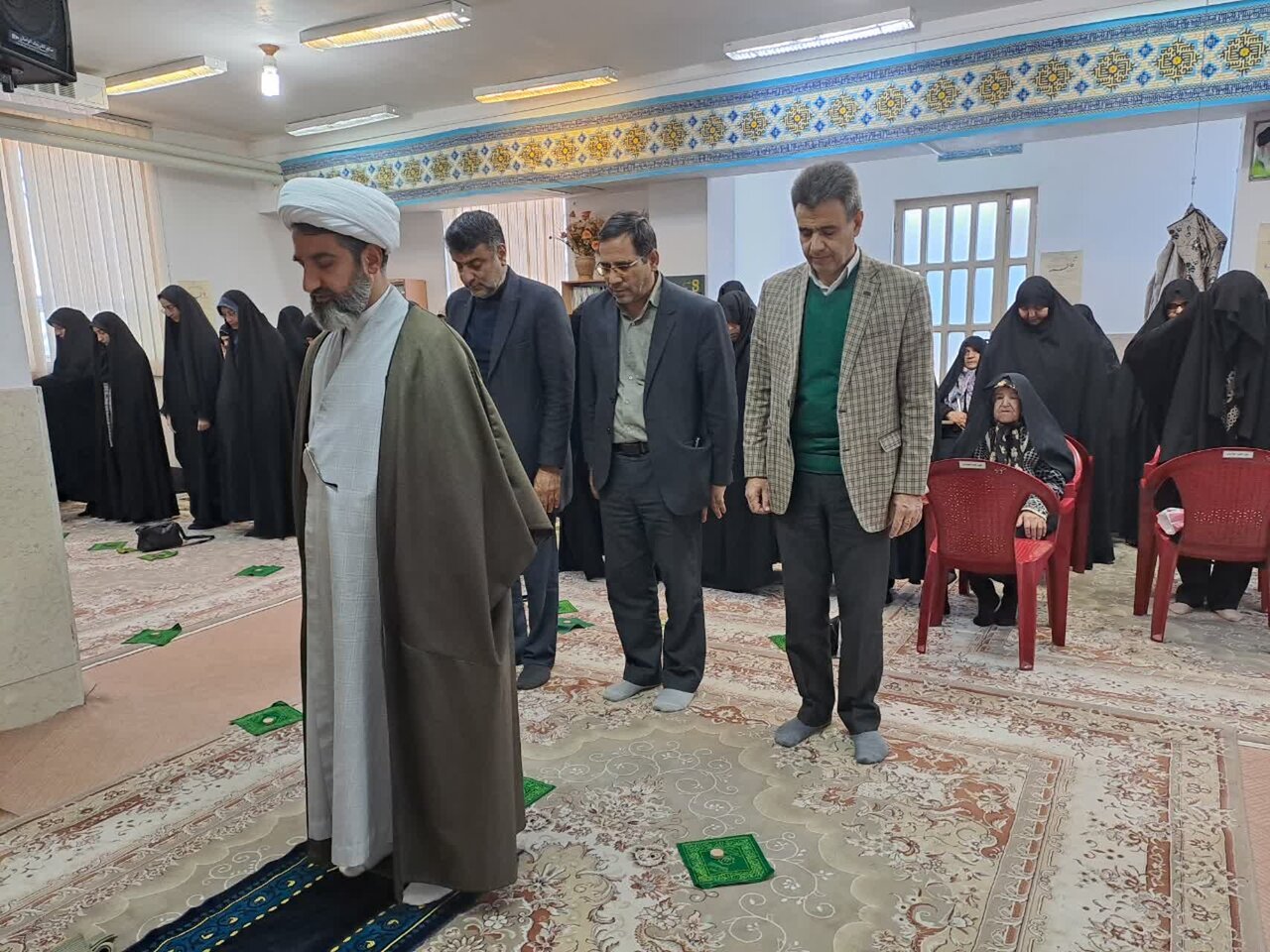 برگزاری مراسم تکریم مادران و همسران شهدا در نائین