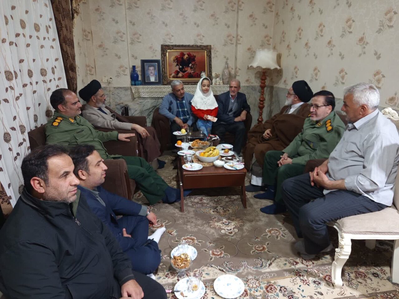 امام جمعه نطنز باخانواده شهید طلبه احمد حاجیزاده دیدار کرد+تصاویر