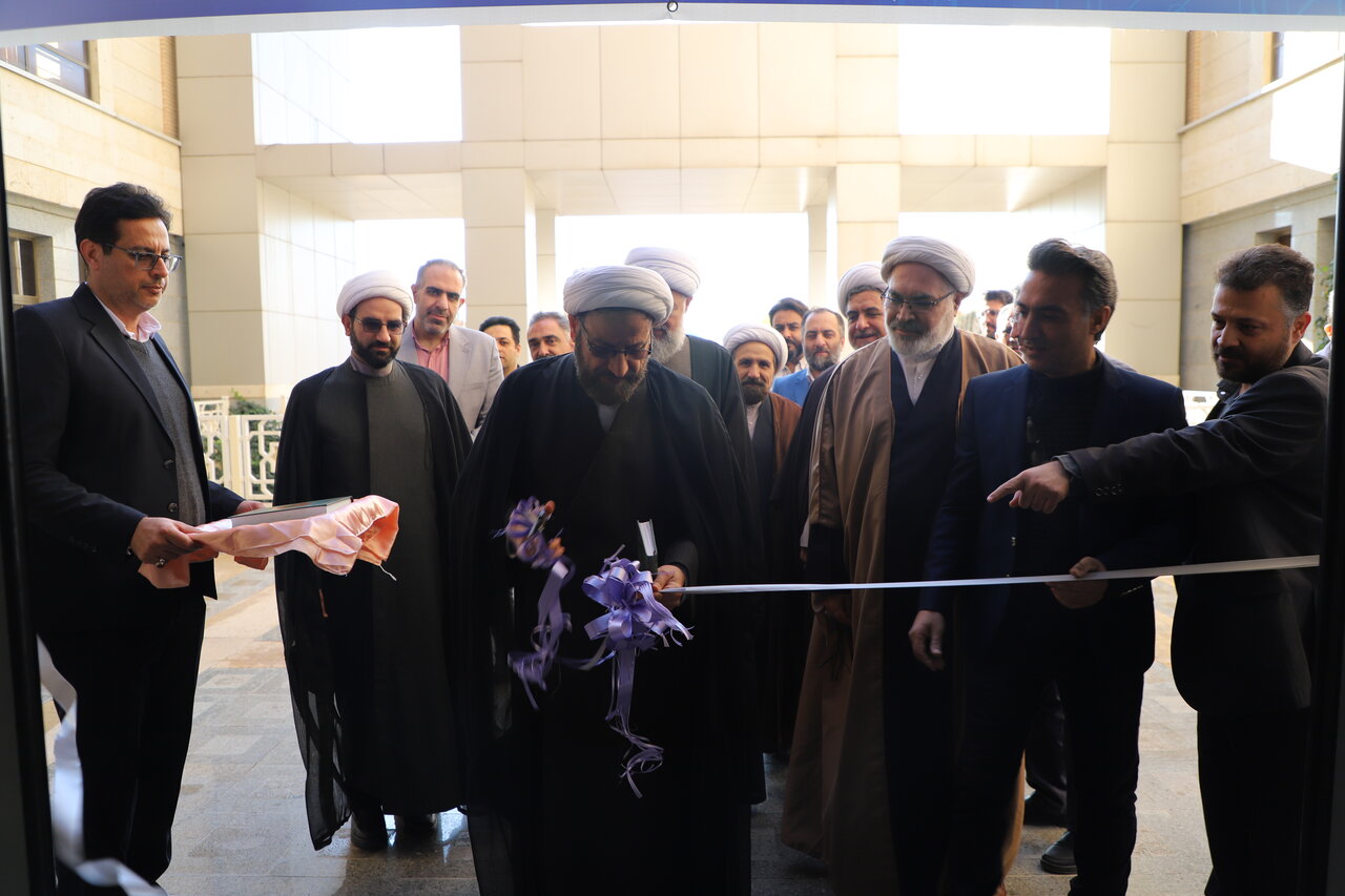 تصاویر/ افتتاح نمایشگاه دستاوردهای پژوهشی دفتر تبلیغات اسلامی