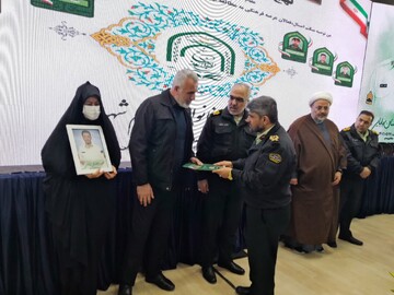 تصاویر/ تجلیل  از آثار برتر و برگزیدگان همایش تخصصی استانی نهج‌البلاغه در قزوین